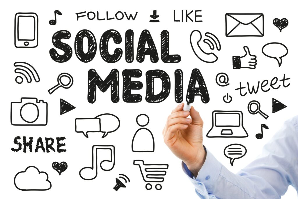 Изображение: икона на социални медии с различни символи на платформи